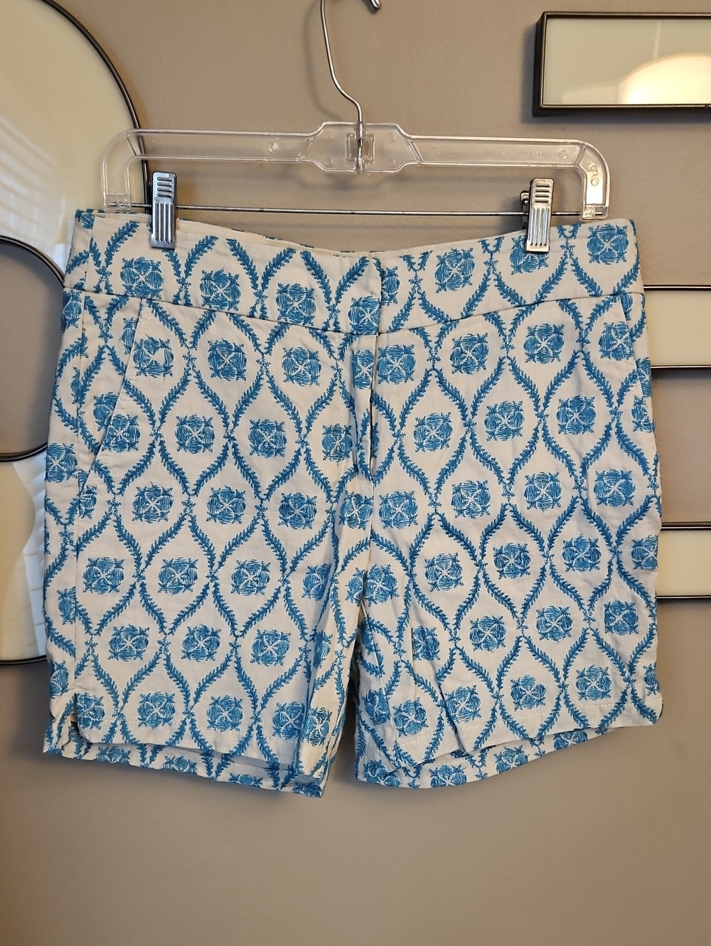 LOFT Cream Embroidered Riviera Shorts